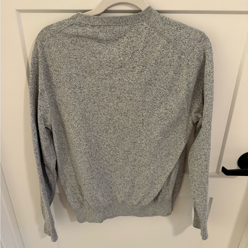 Club Monaco Italian Yarn Crewneck Sweater Gray Marled Lightweight Pullover M - Picture 4 of 4